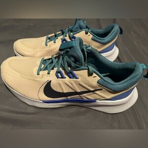 NWT Nike Low-Top Sneakers, Sanddrift Obsidian Mineral Color.‎ Men size 11